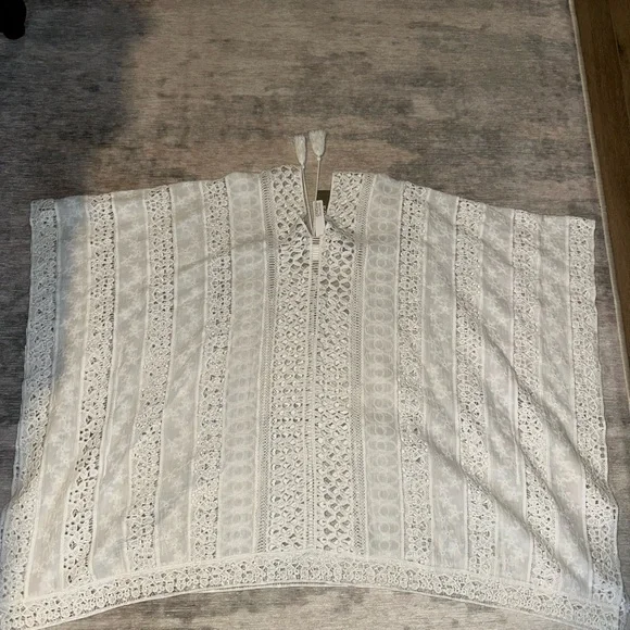 Chico's NWT Poncho/Beach/Swimsuit coverup White - Picture 5 of 8